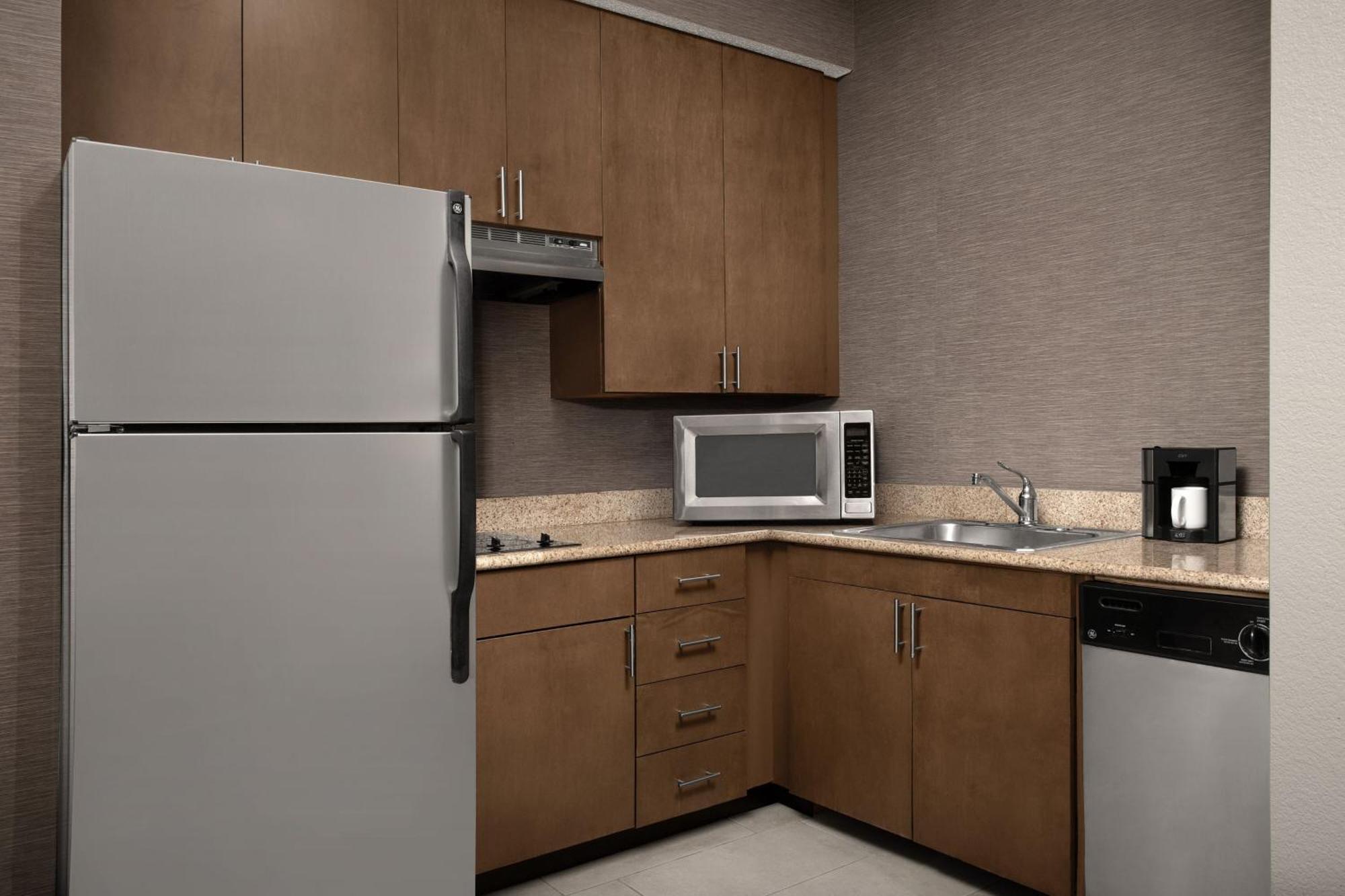 Residence Inn By Marriott Greensboro Airport Εξωτερικό φωτογραφία