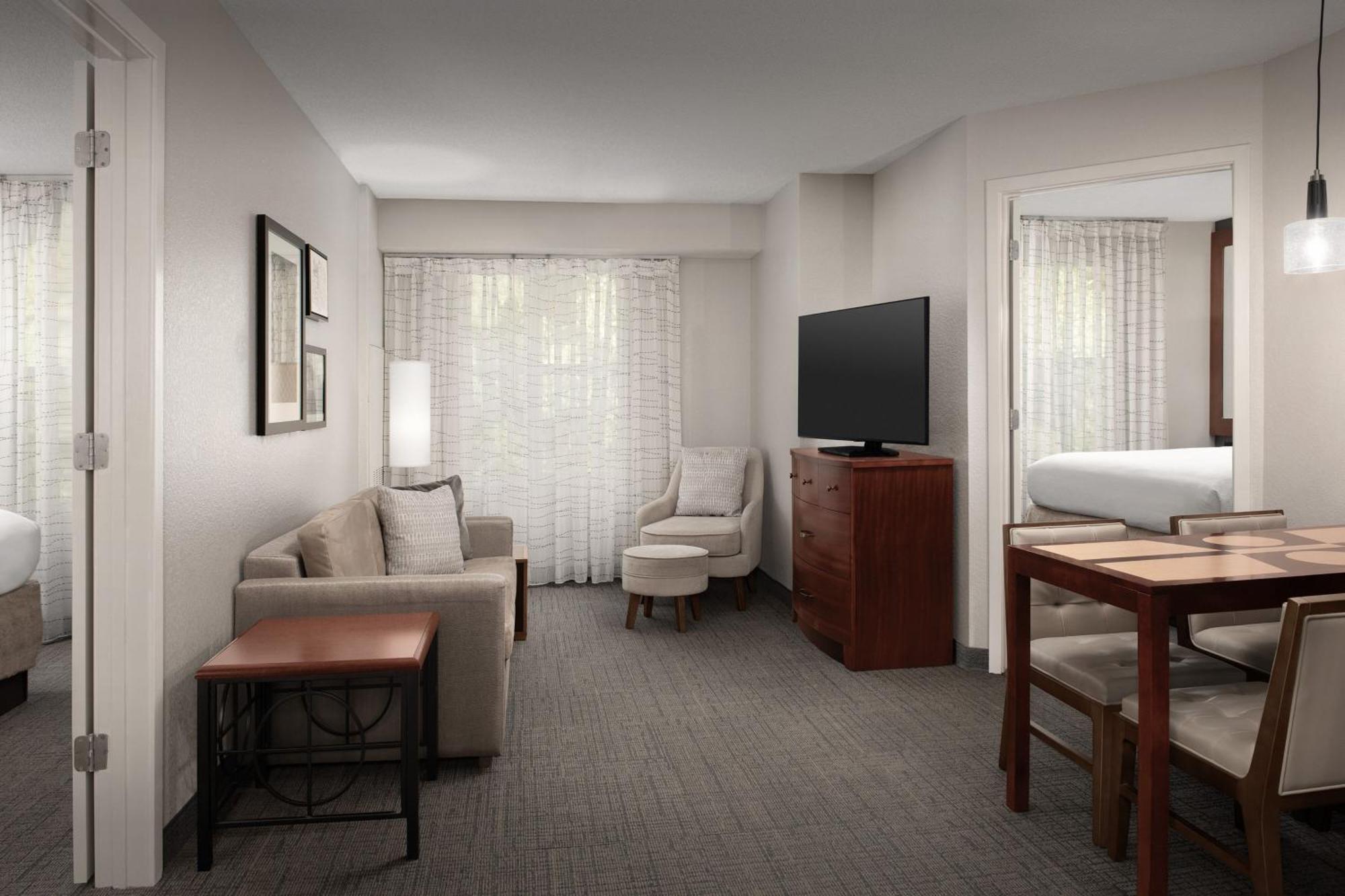 Residence Inn By Marriott Greensboro Airport Εξωτερικό φωτογραφία