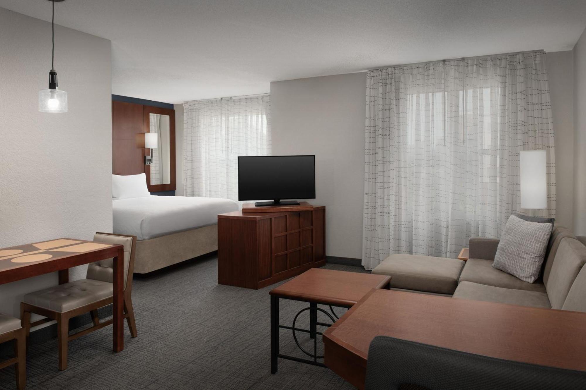 Residence Inn By Marriott Greensboro Airport Εξωτερικό φωτογραφία
